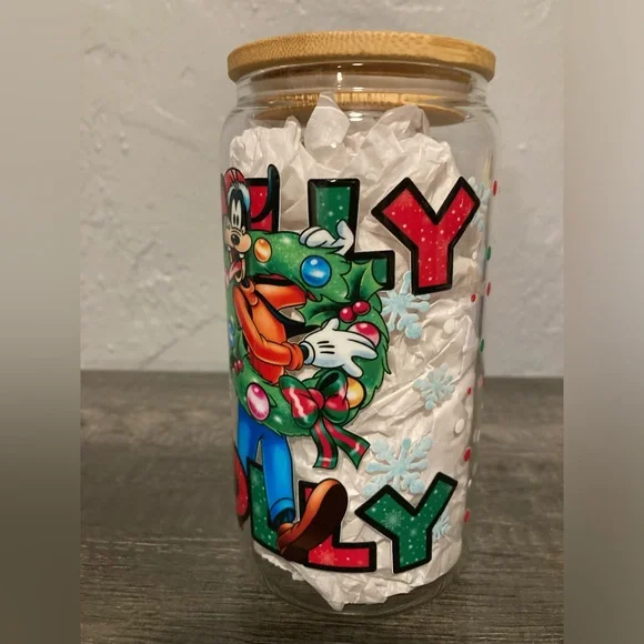 Hand Crafted Holly Jolly Goofy Glass Tumbler - Picture 7 of 7